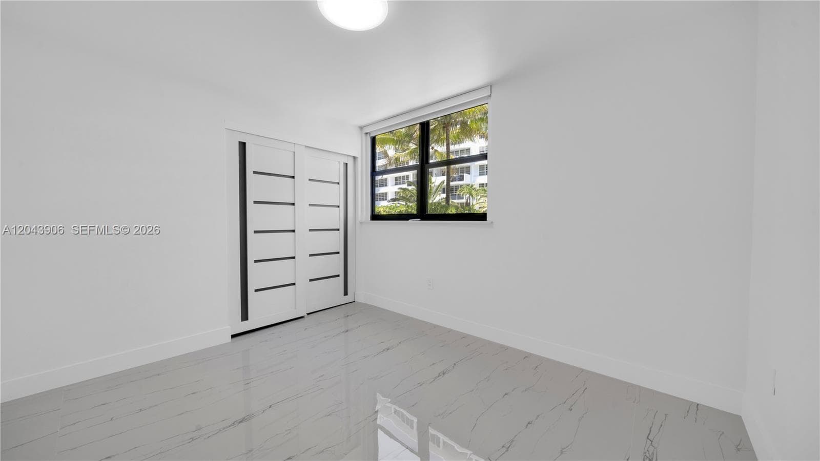 1623 Collins Ave 415 photo 21