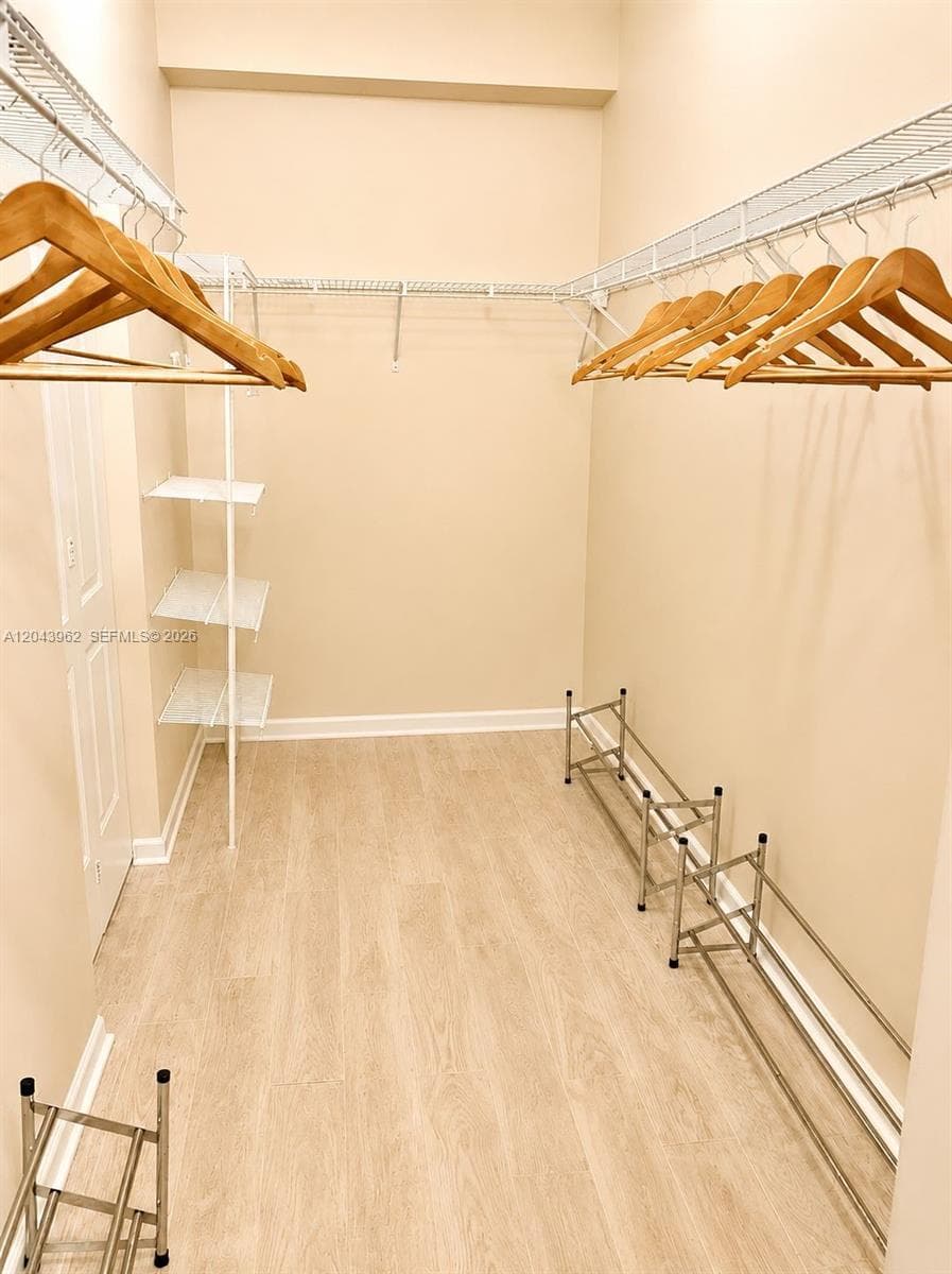 3235 NE 184th St 11103 photo 13