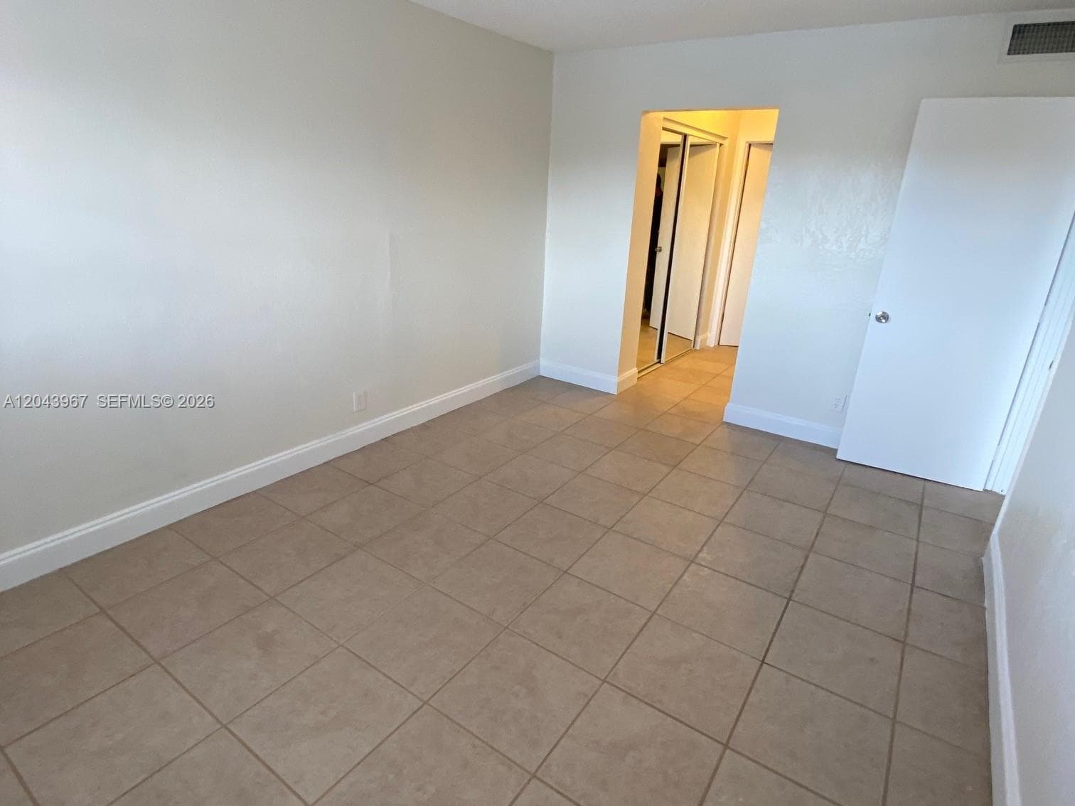 2775 Taft St 307 photo 13