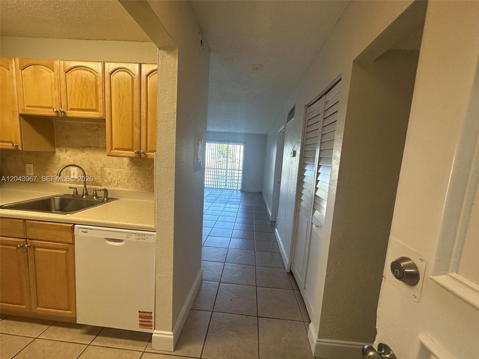 2775 Taft St 307 photo 3