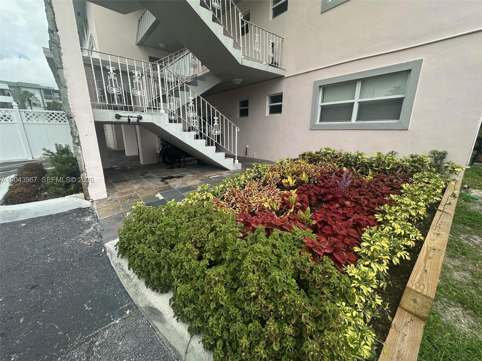 2775 Taft St 307 photo 20