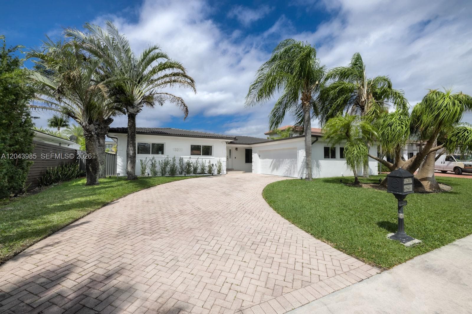 13200 Ortega Ln photo 1