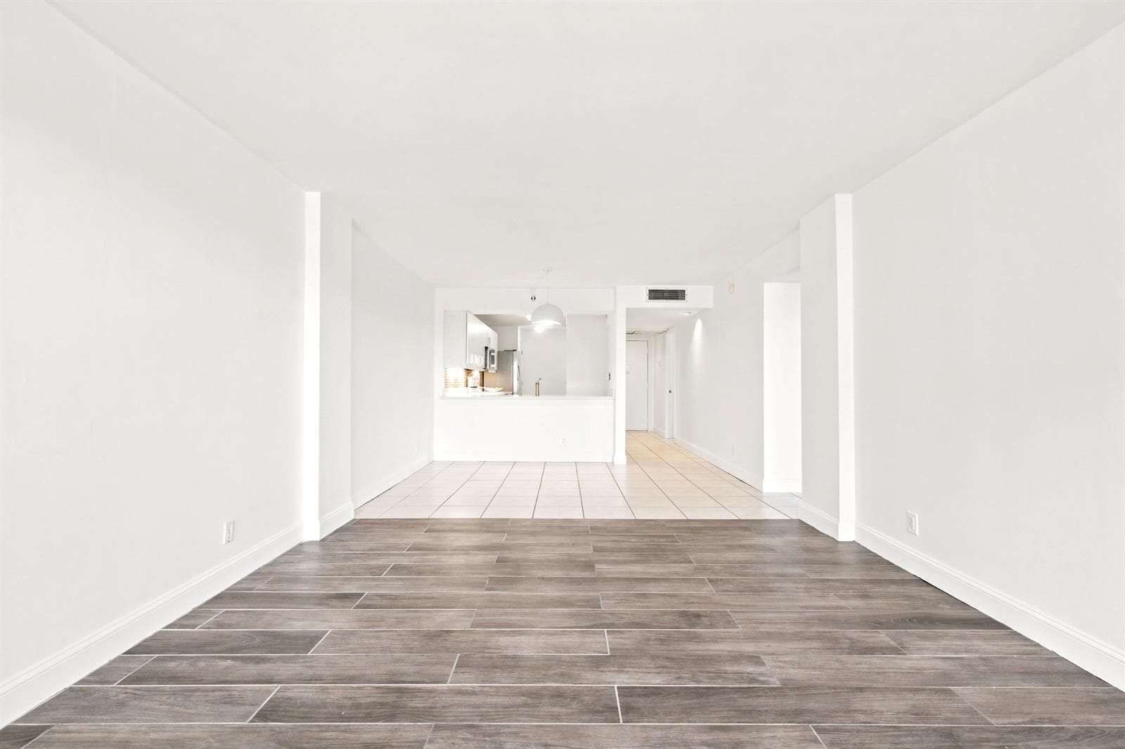 8 Royal Palm Way 3020 photo 17