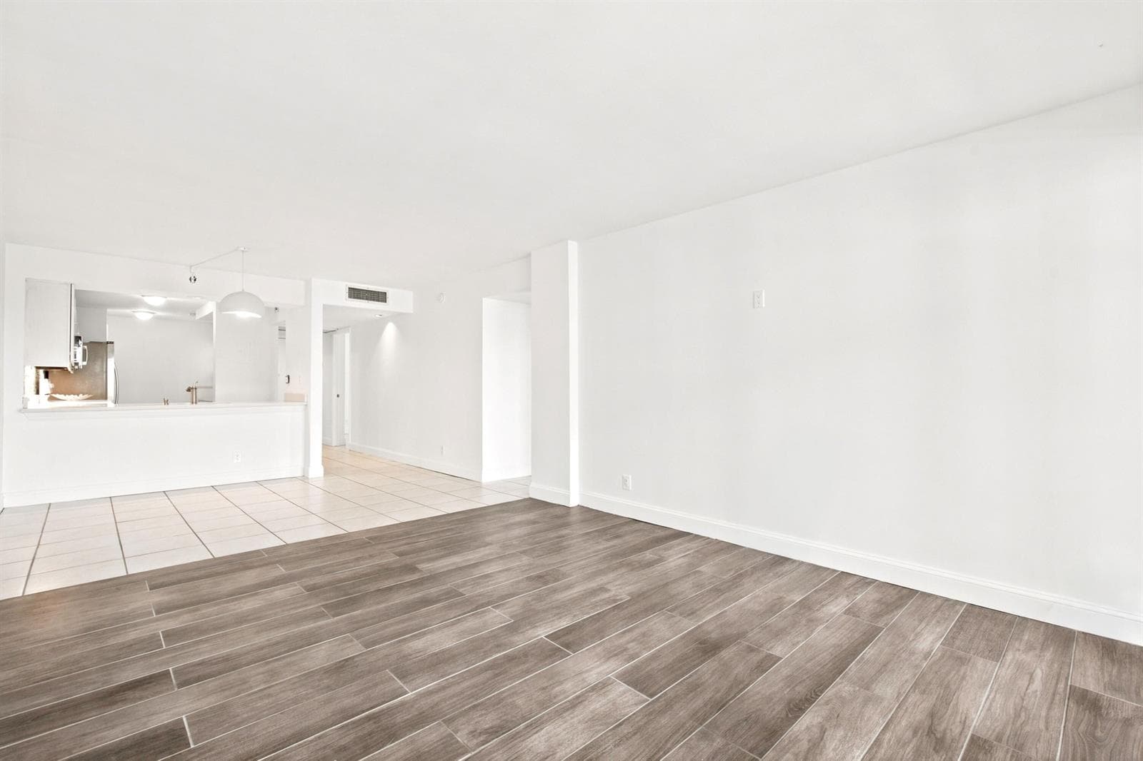 8 Royal Palm Way 3020 photo 16