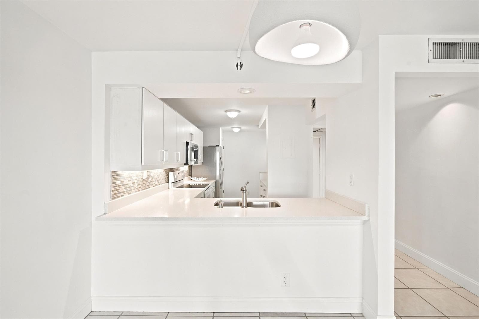 8 Royal Palm Way 3020 photo 12