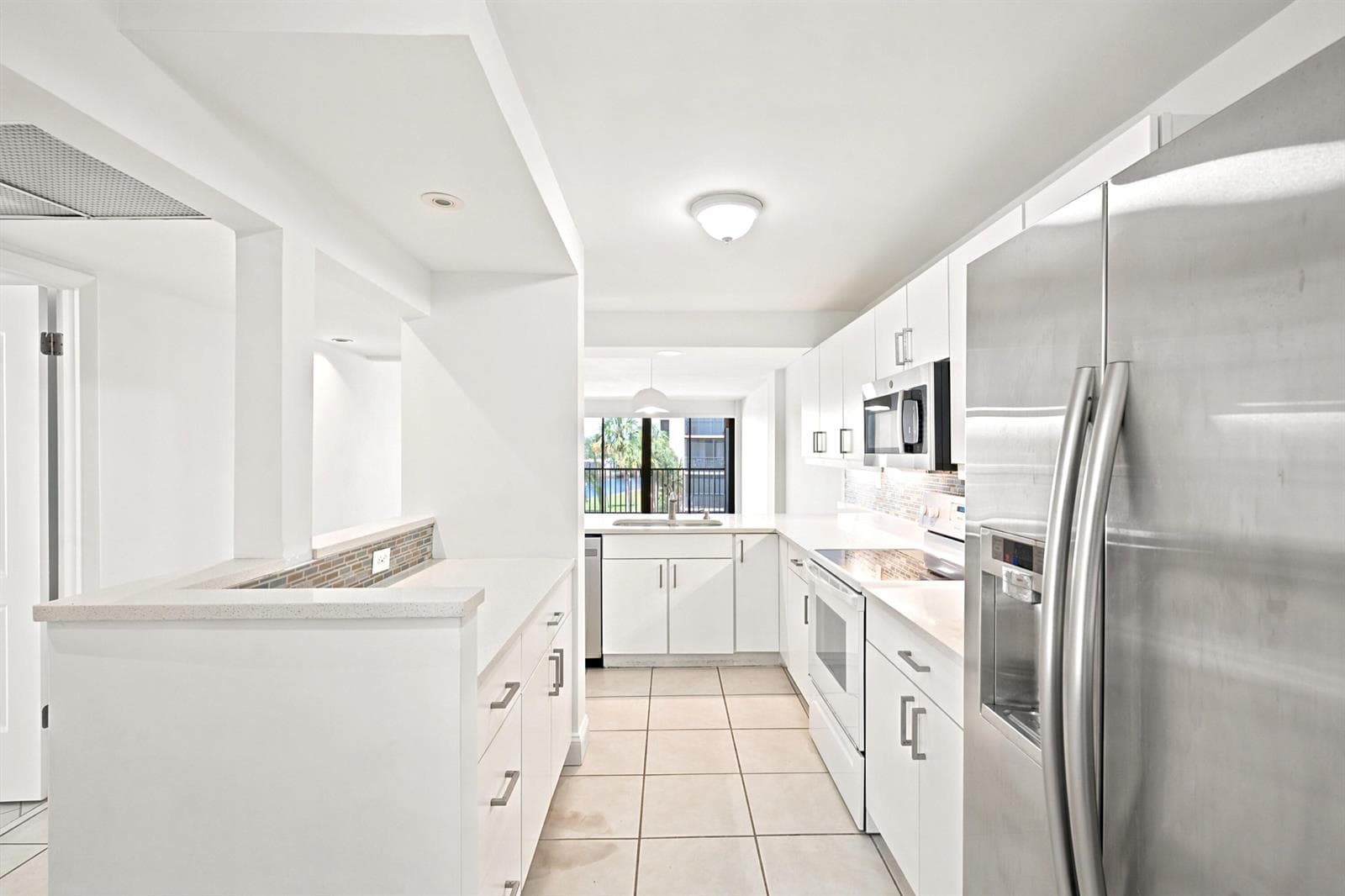 8 Royal Palm Way 3020 photo 8