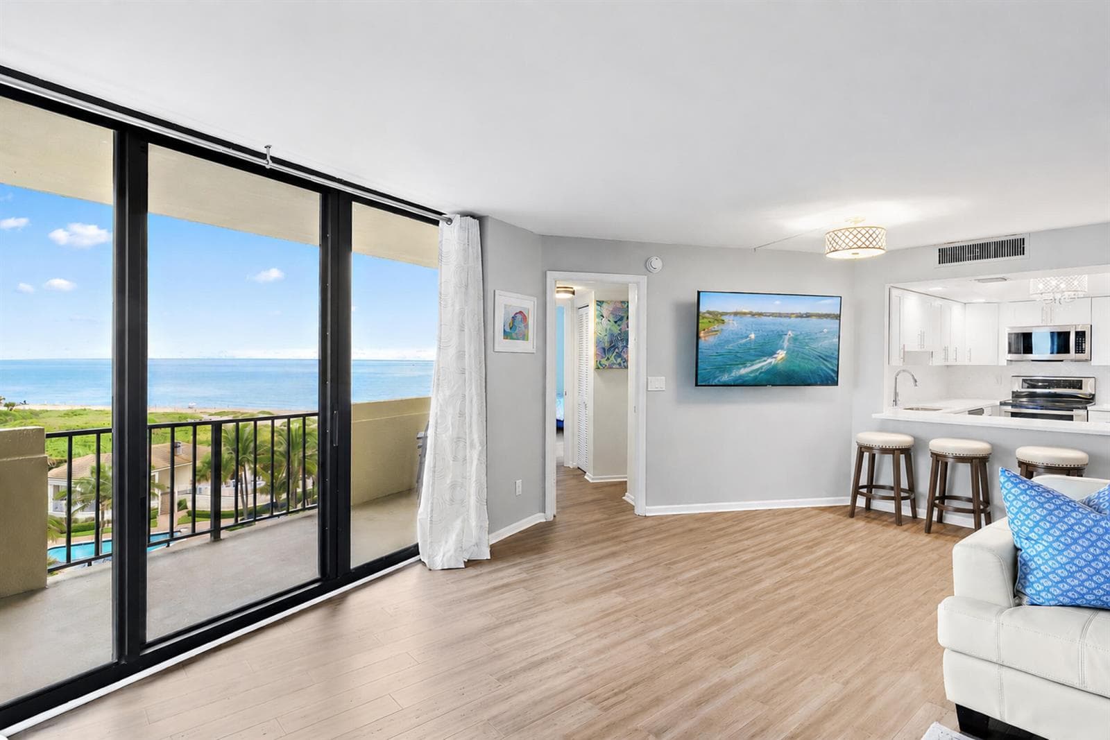 2800 N Ocean Drive B-7c photo 3