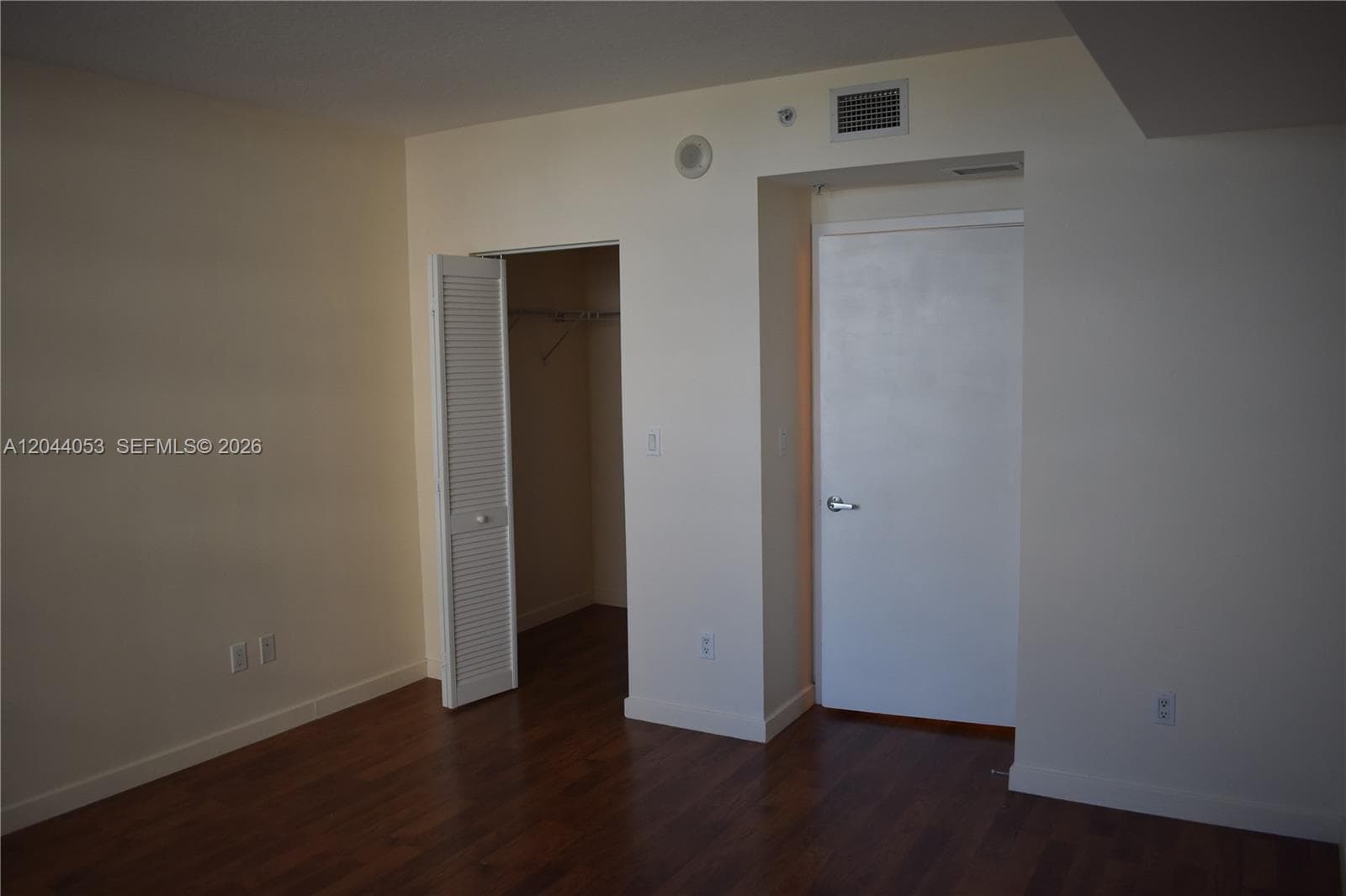 325 S Biscayne Blvd 3616 photo 11