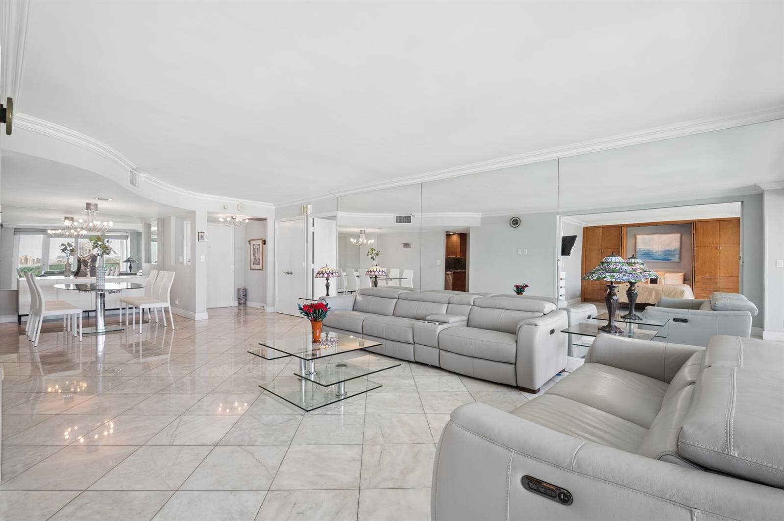 2100 S Ocean Lane 703 photo 7