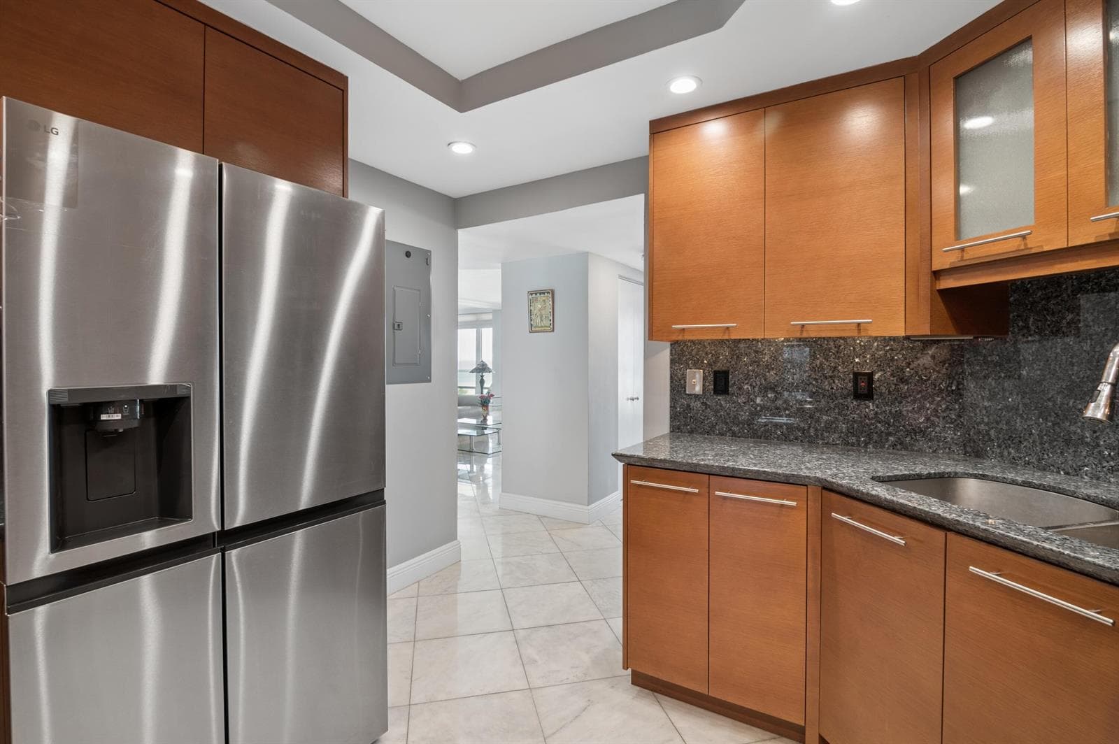 2100 S Ocean Lane 703 photo 10