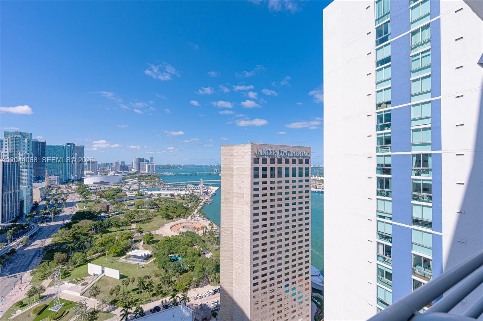 325 S Biscayne Blvd 3624 photo 3