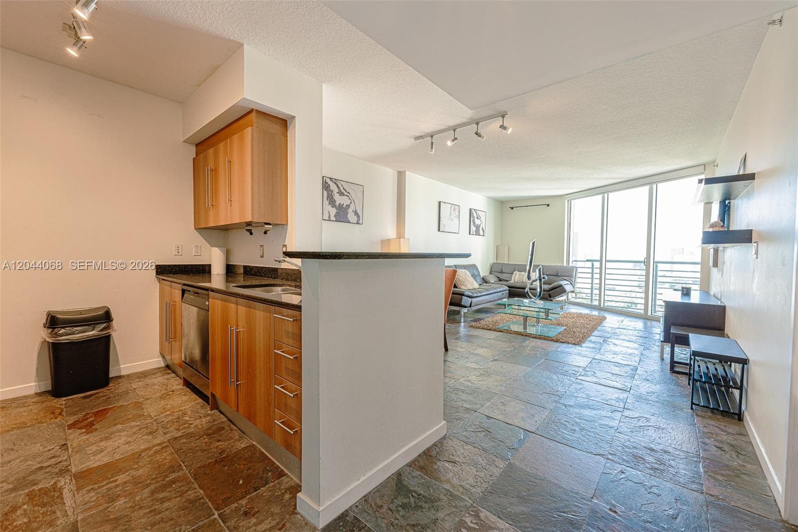 325 S Biscayne Blvd 3624 photo 9