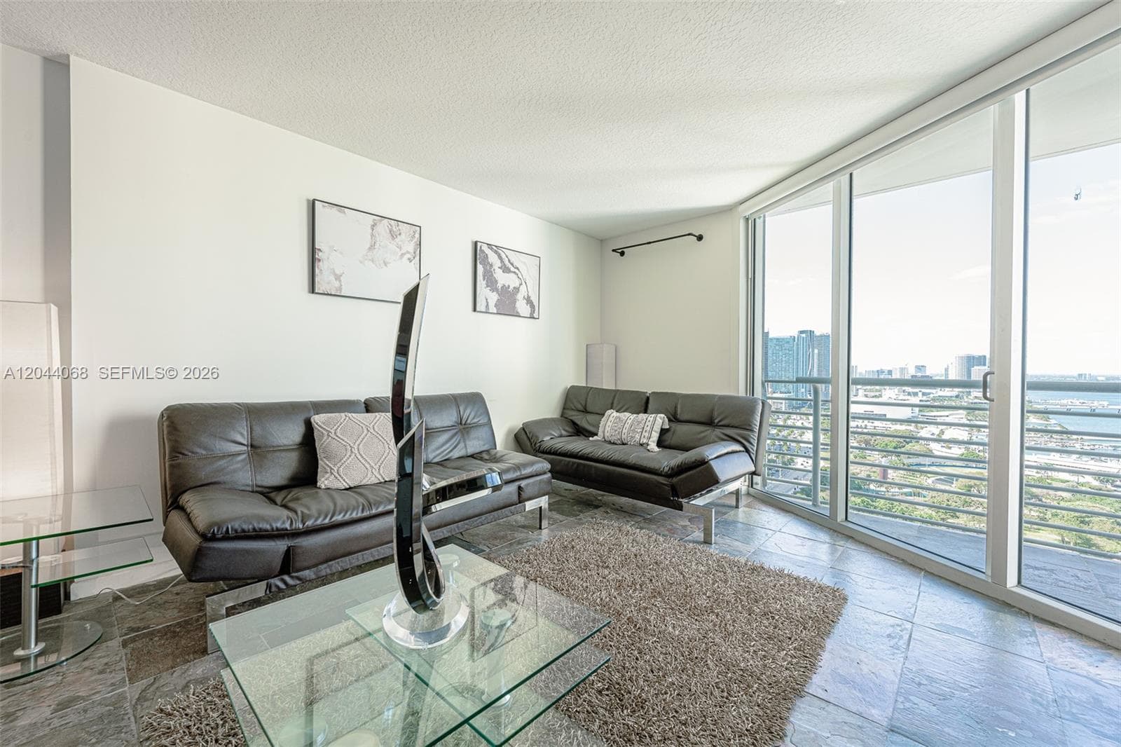 325 S Biscayne Blvd 3624 photo 4