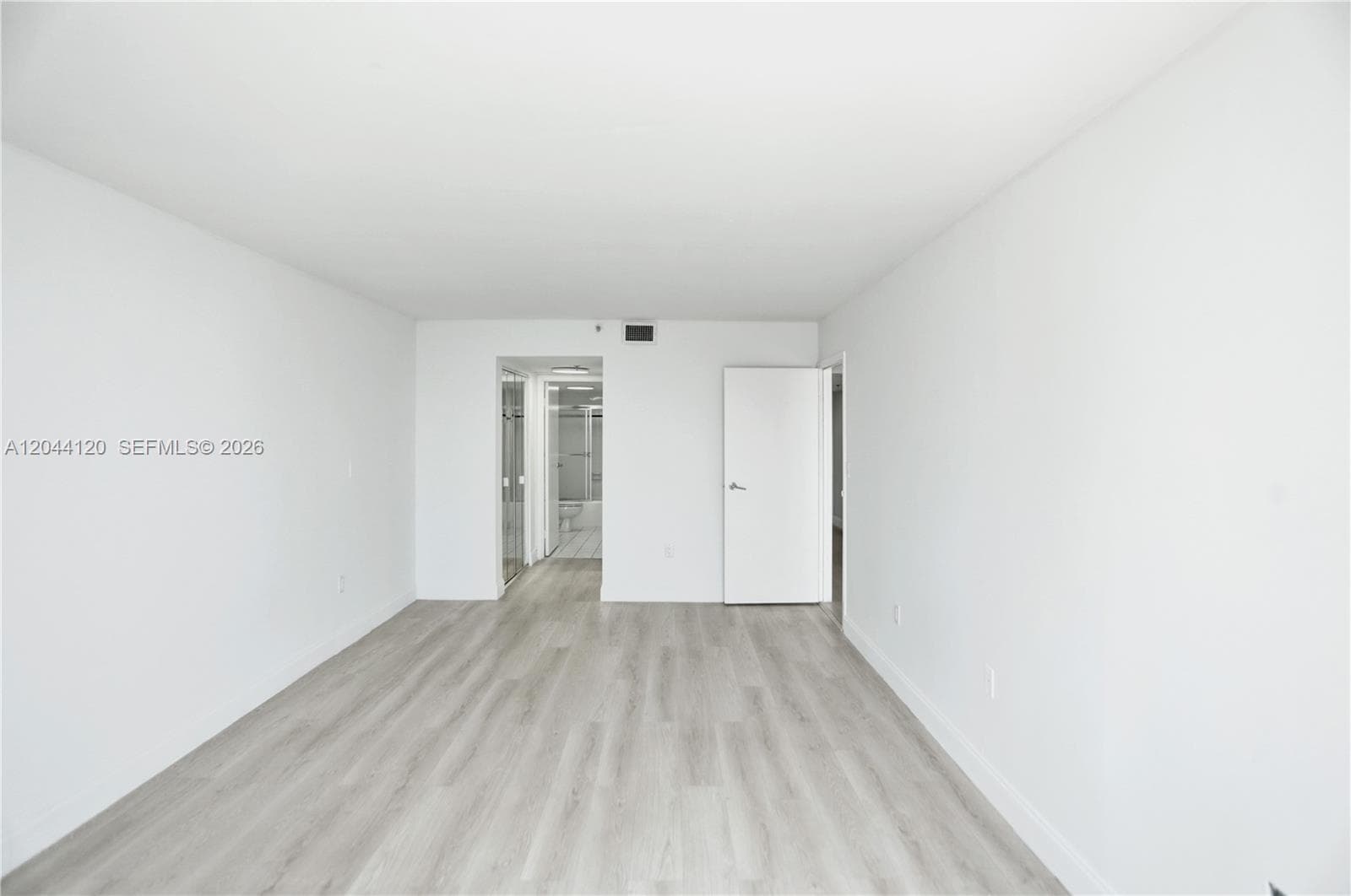 555 NE 15th St 20I photo 18