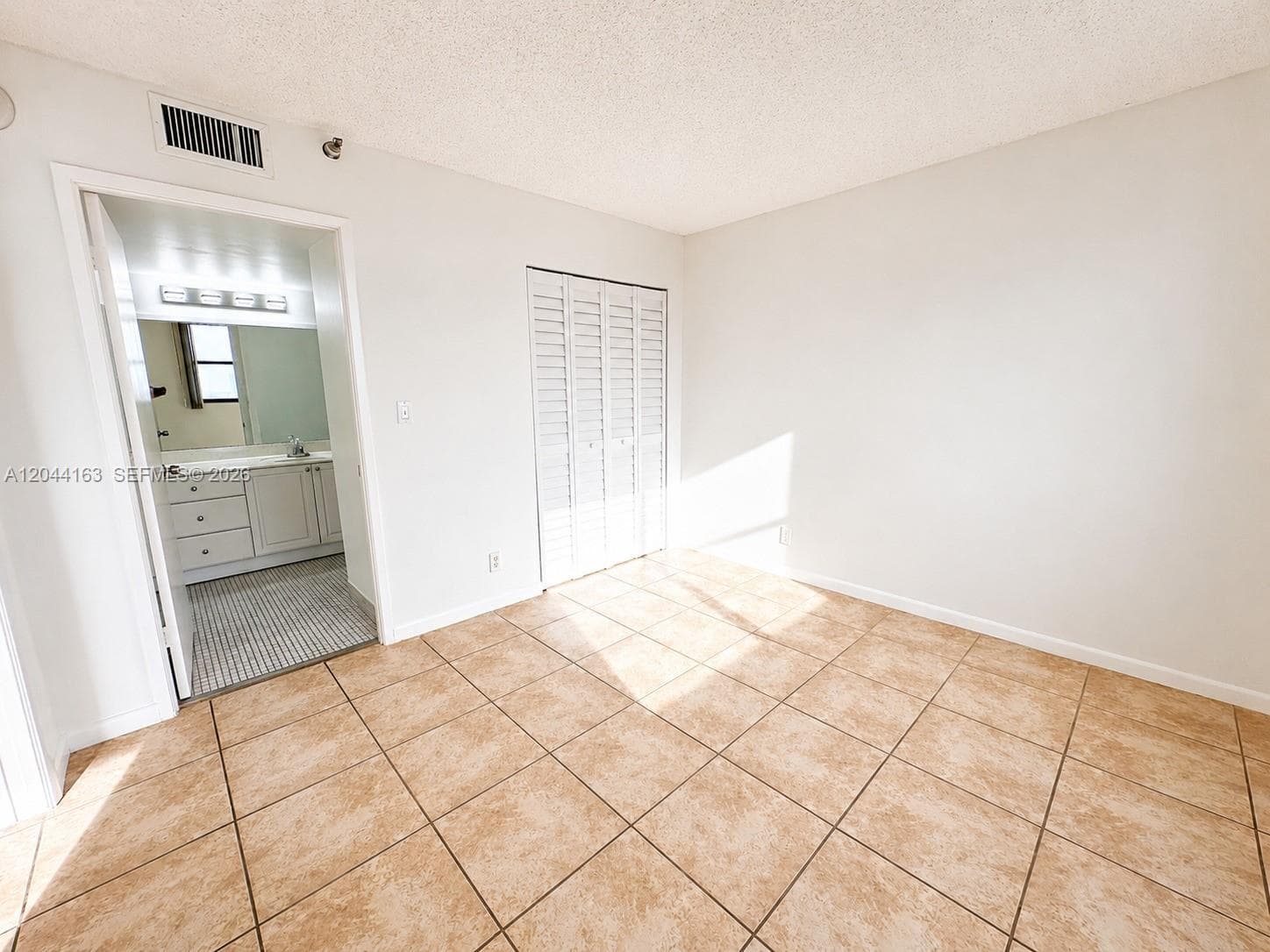 290 174th St 1207 photo 17