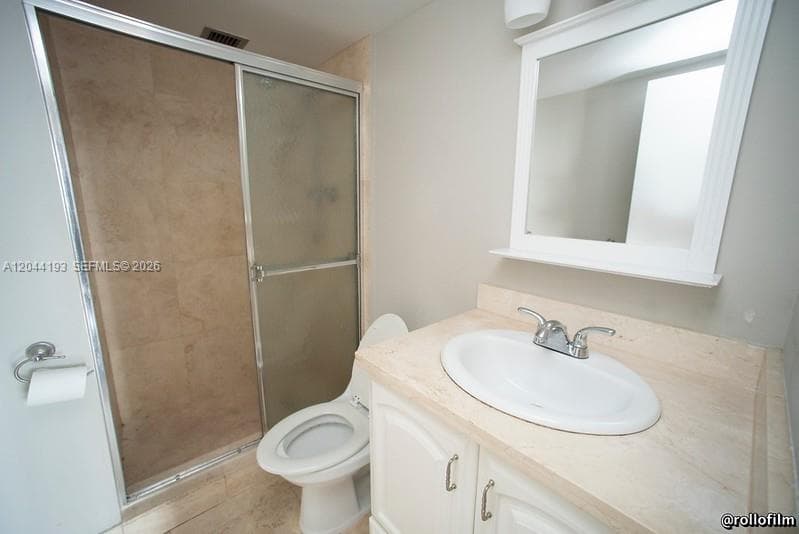 2801 NE 183rd St 709W photo 17