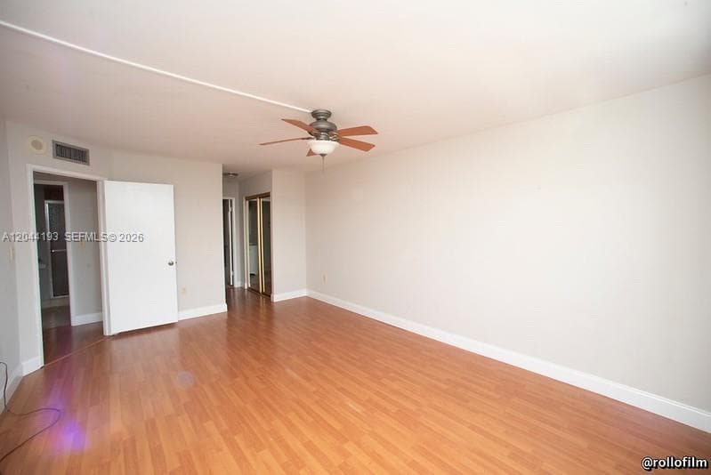 2801 NE 183rd St 709W photo 22