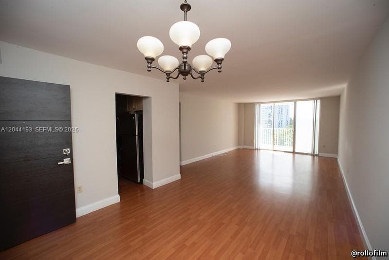 2801 NE 183rd St 709W photo 9