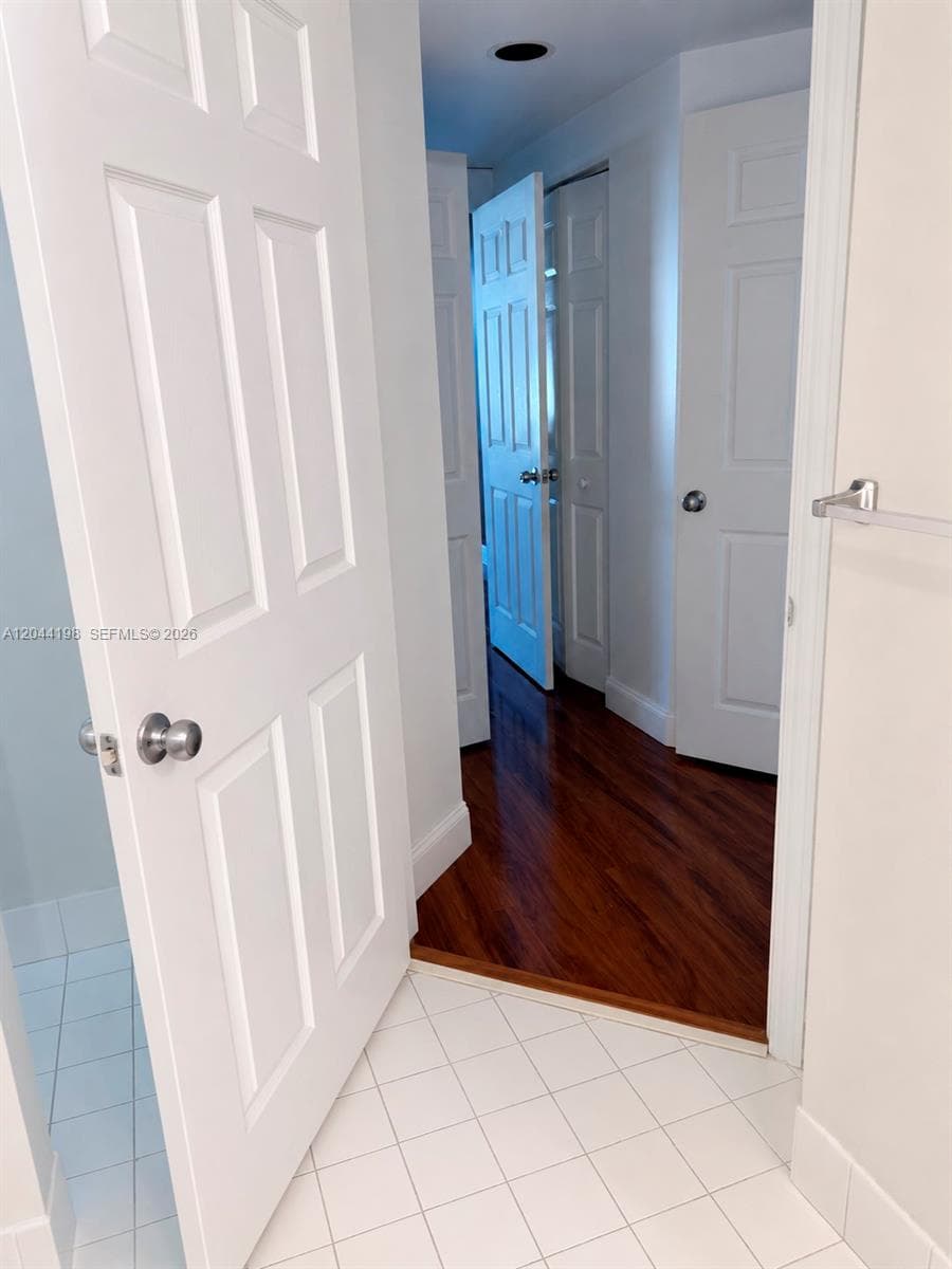 17145 N Bay Rd 4307 photo 13