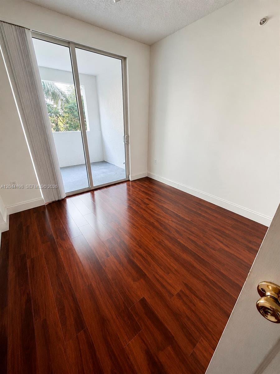 17145 N Bay Rd 4307 photo 16