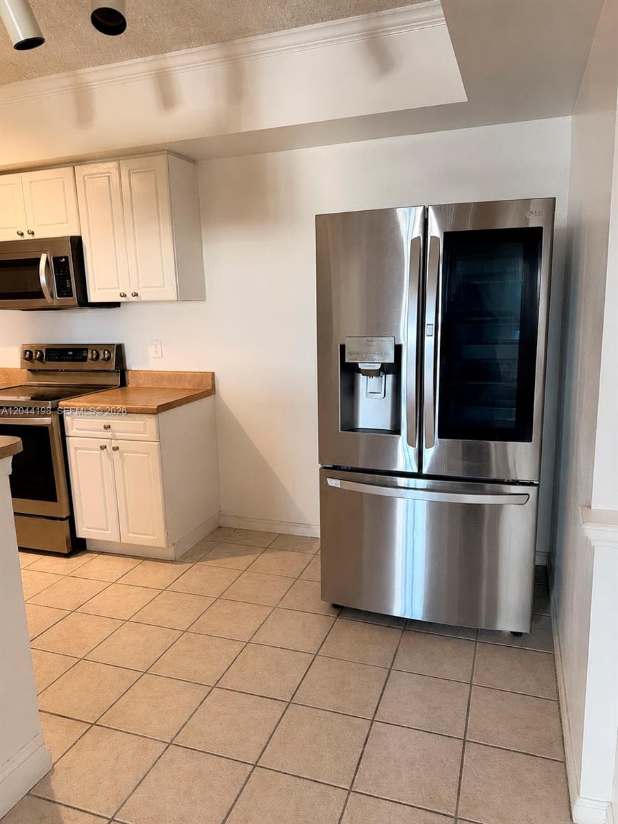 17145 N Bay Rd 4307 photo 7