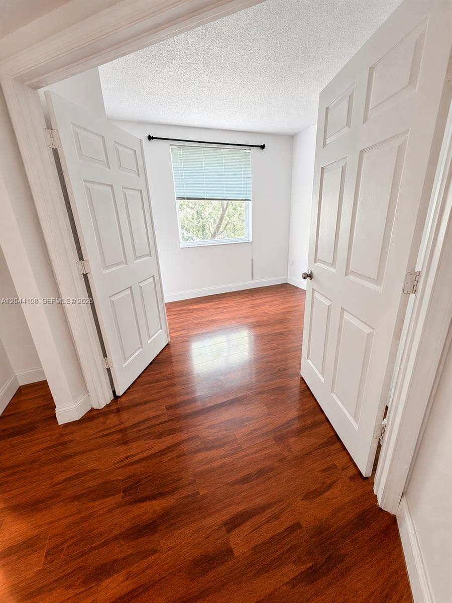 17145 N Bay Rd 4307 photo 18