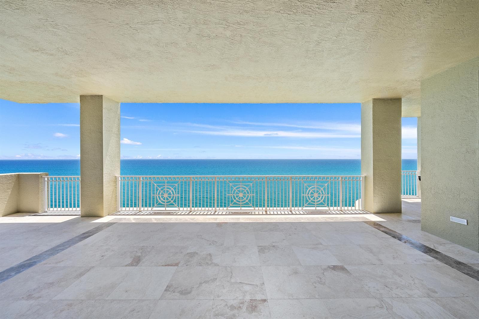 5310 N Ocean Drive 801 photo 3