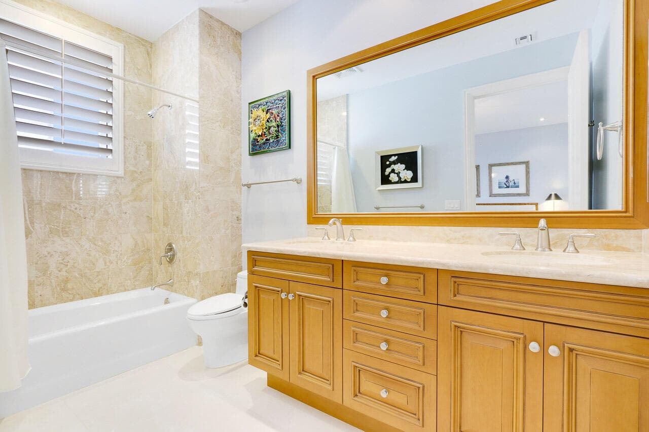 5310 N Ocean Drive 801 photo 24