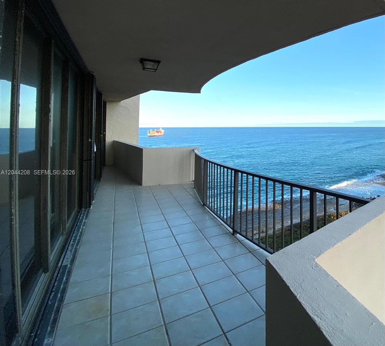 4200 N Ocean Dr 1-1103 photo 4