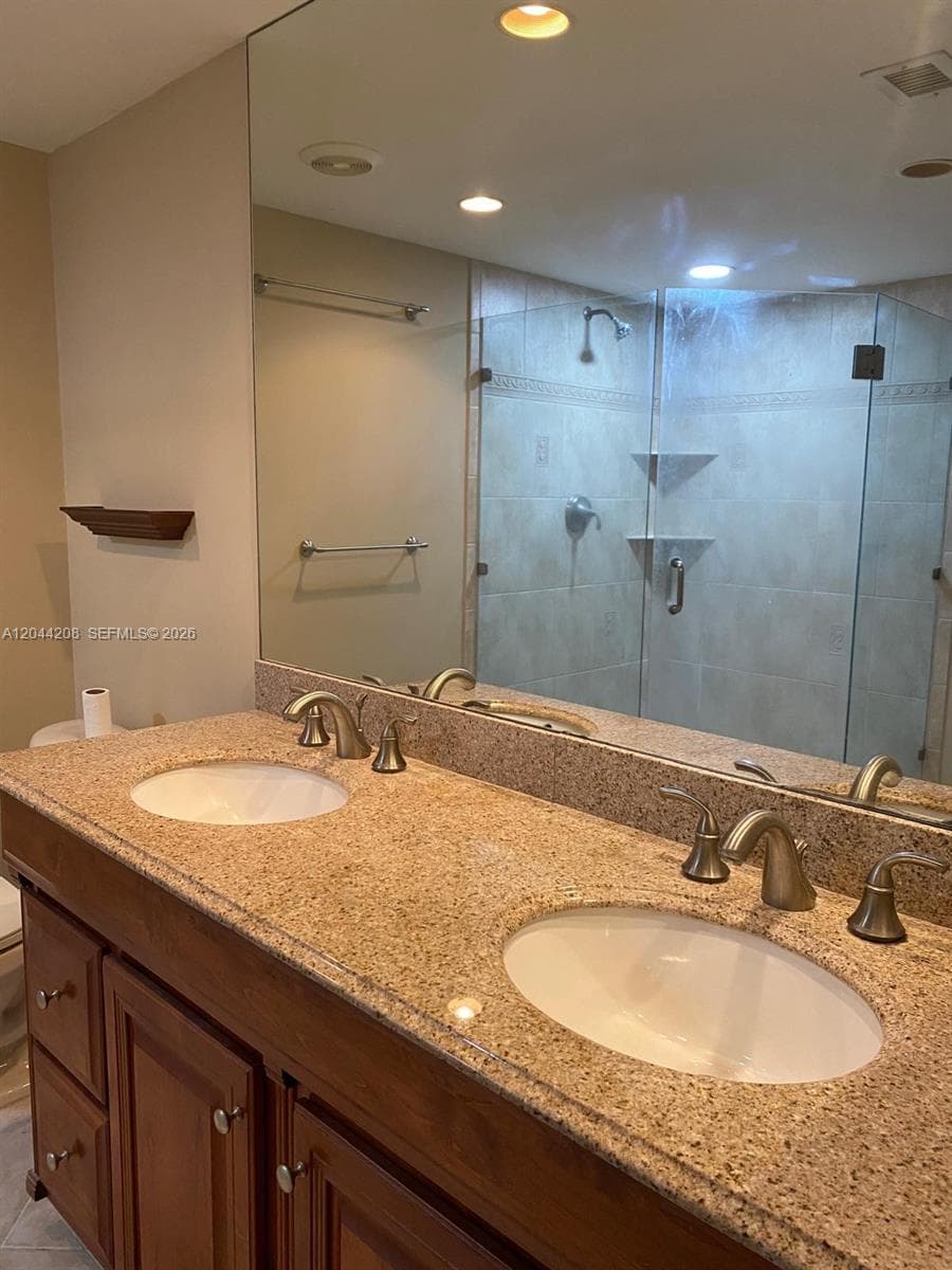 4200 N Ocean Dr 1-1103 photo 8