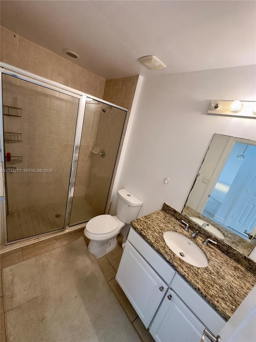 3001 NE 185th St 515 photo 22