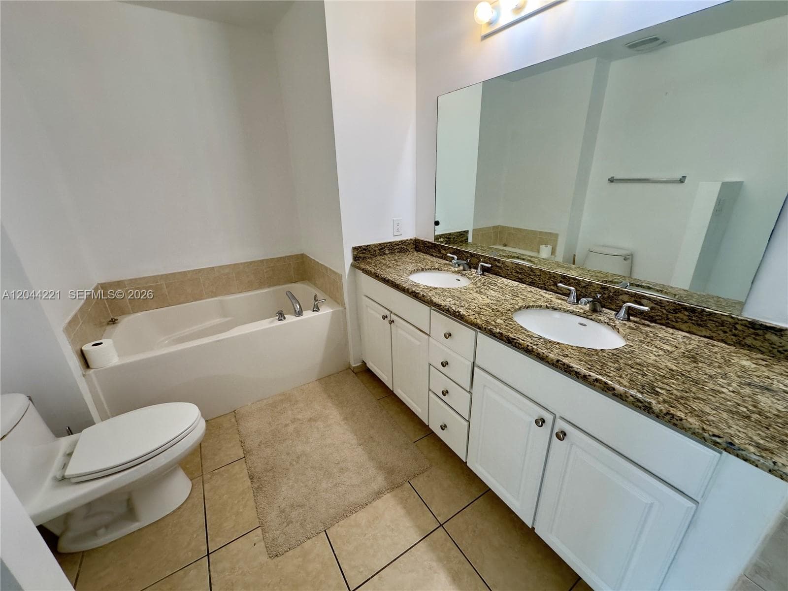 3001 NE 185th St 515 photo 19