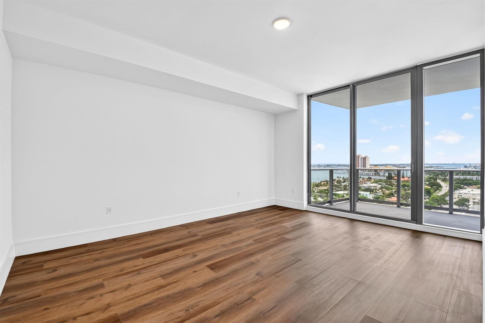220 Lake Shore Drive 1511 photo 23