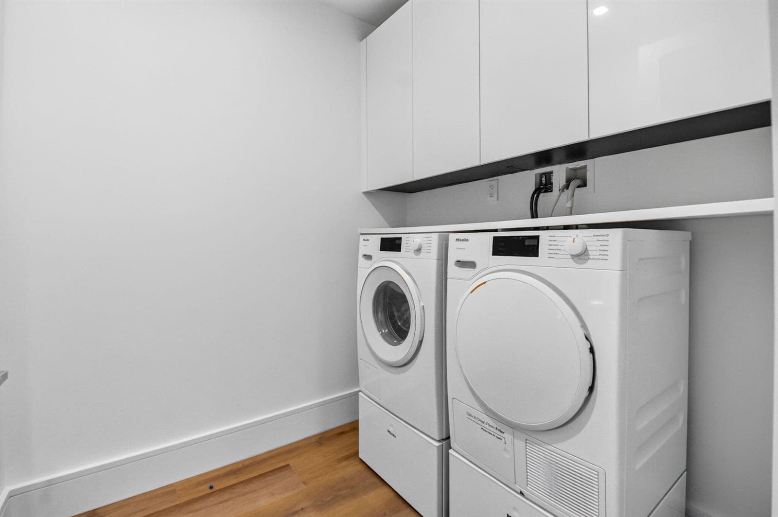 220 Lake Shore Drive 1511 photo 22