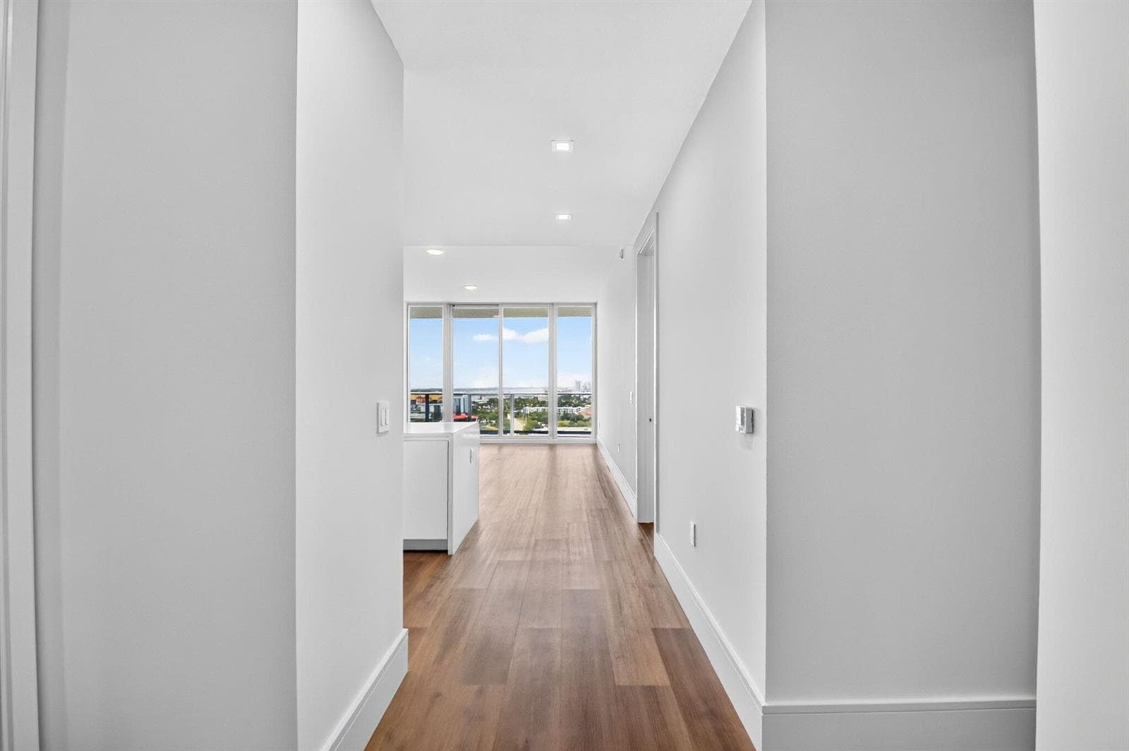 220 Lake Shore Drive 1511 photo 1