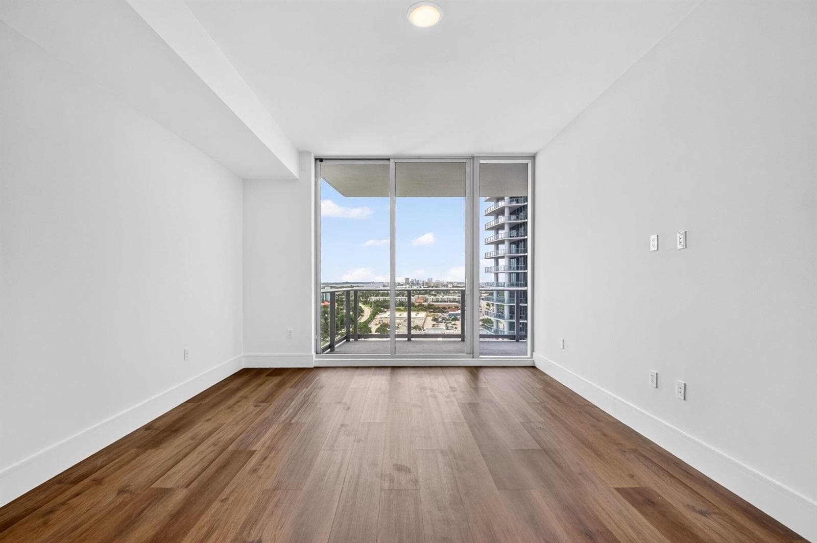 220 Lake Shore Drive 1511 photo 24