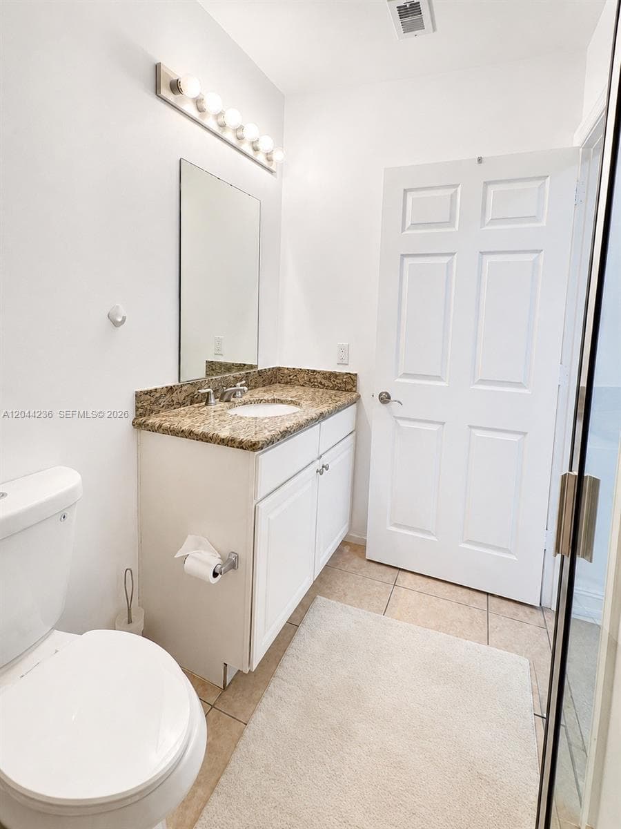 3001 NE 185th St 515 photo 24