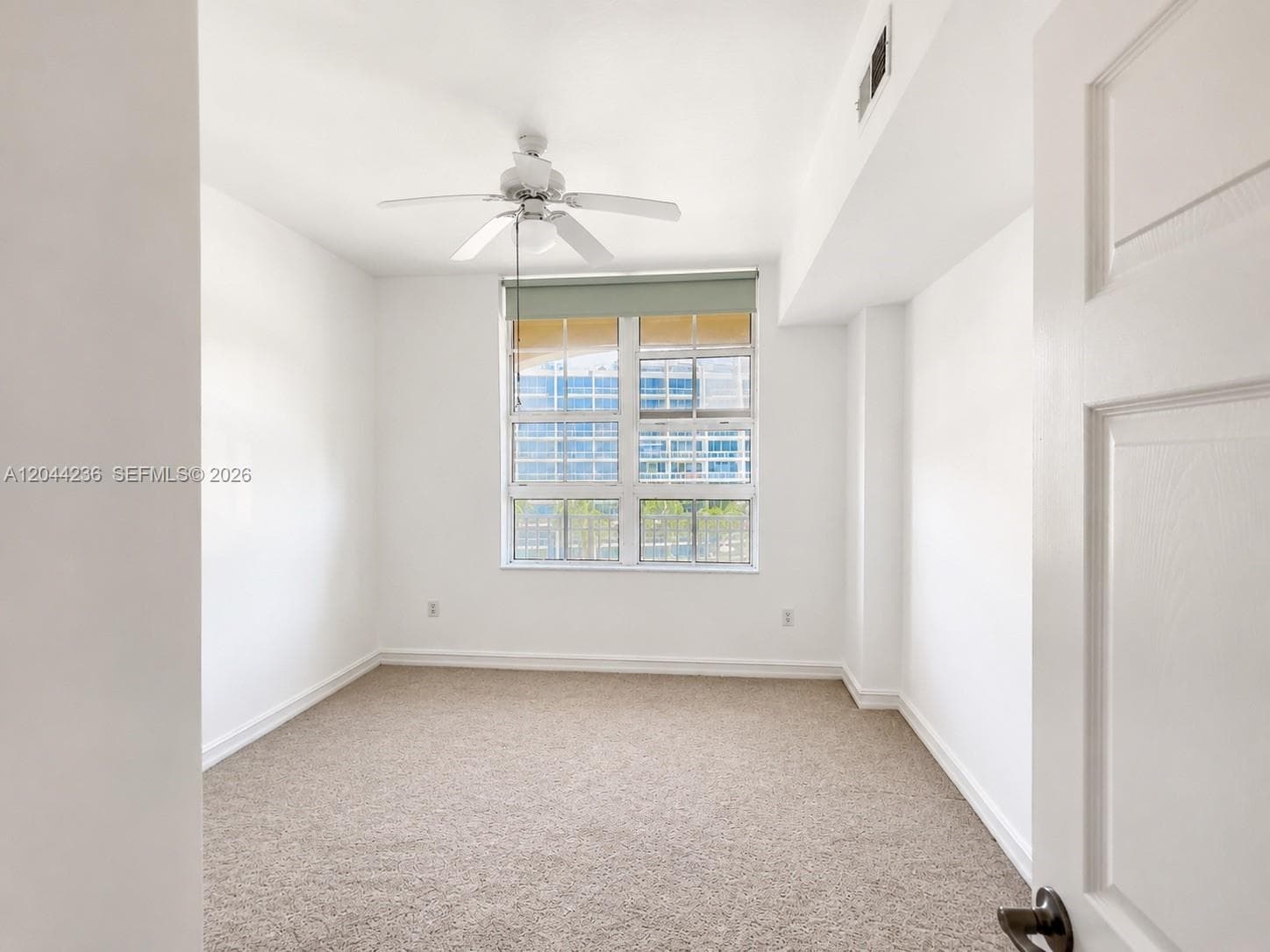 3001 NE 185th St 515 photo 21