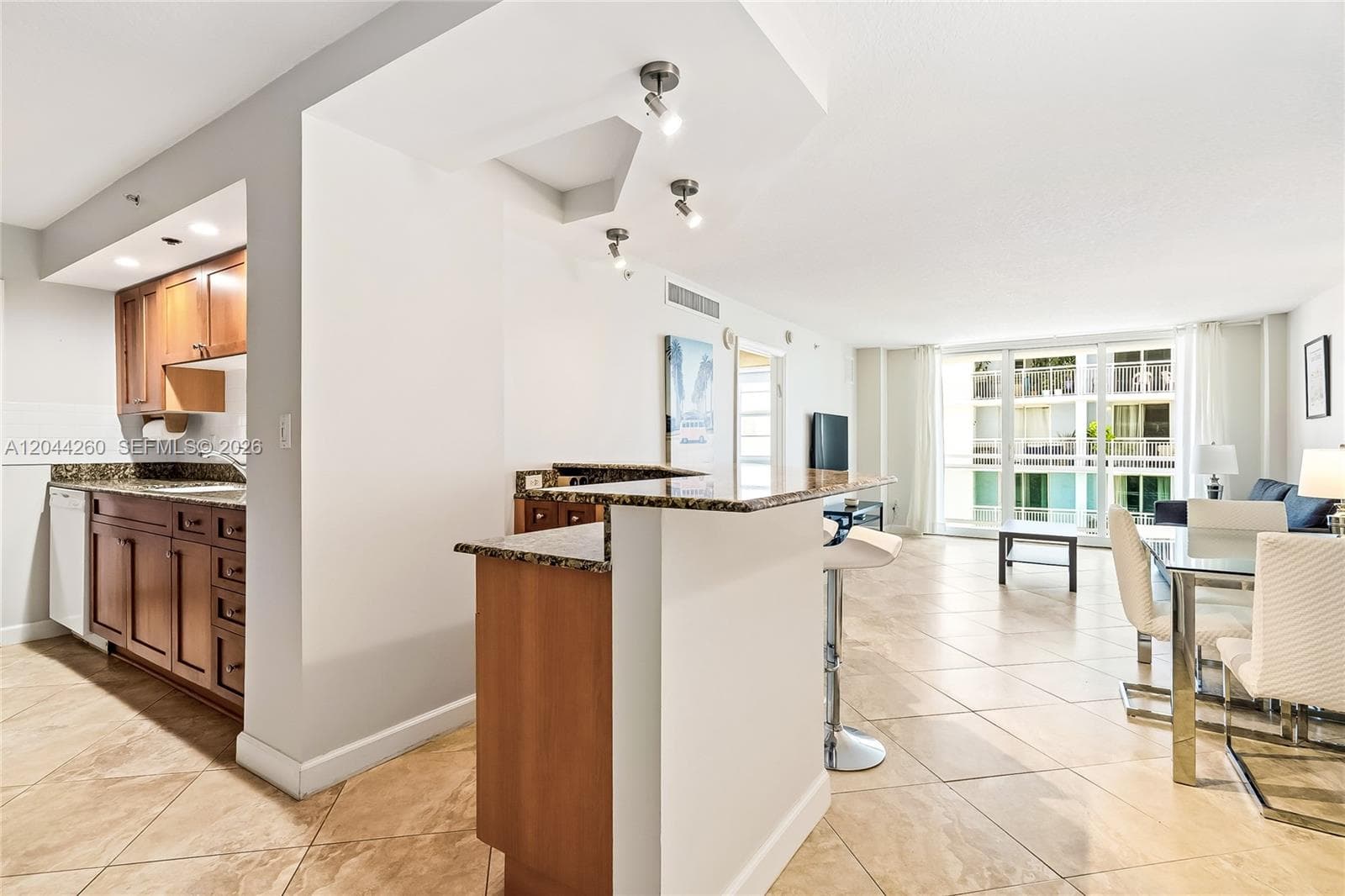 6917 Collins Ave 1012 photo 5