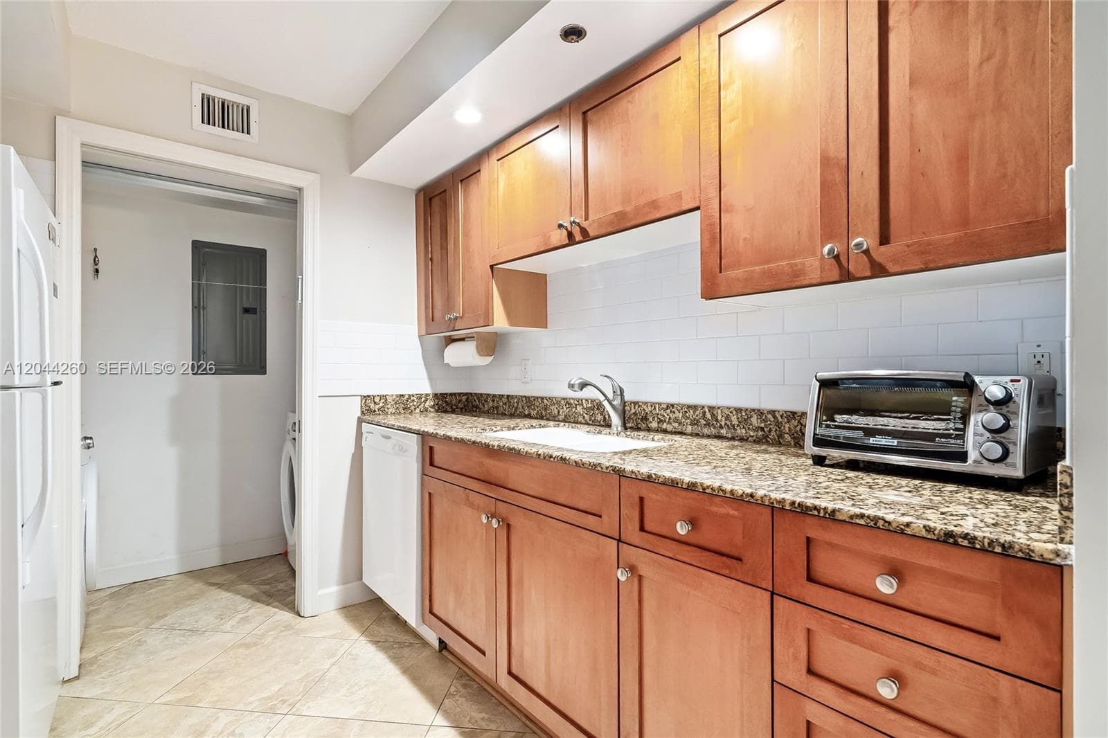 6917 Collins Ave 1012 photo 9