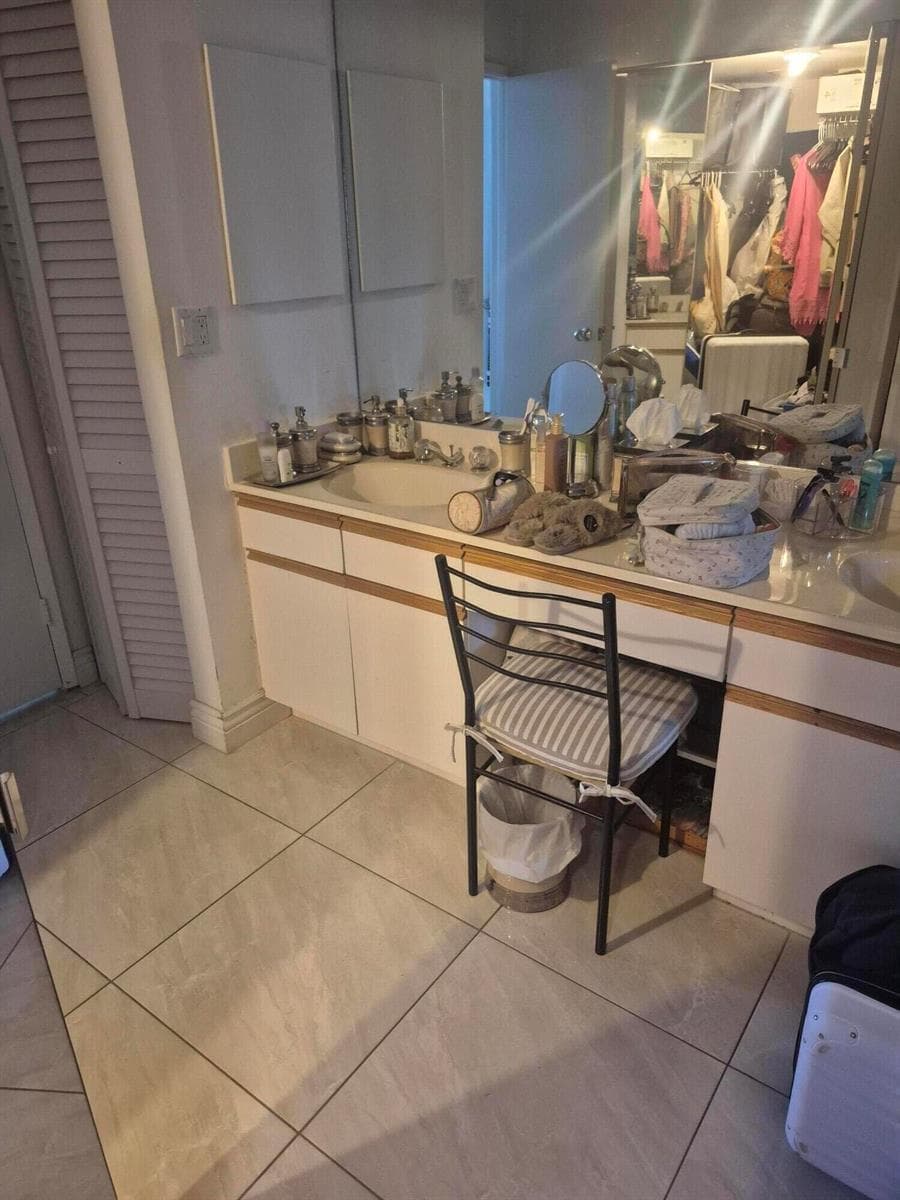 3600 Mystic Pointe Drive 1202 photo 19