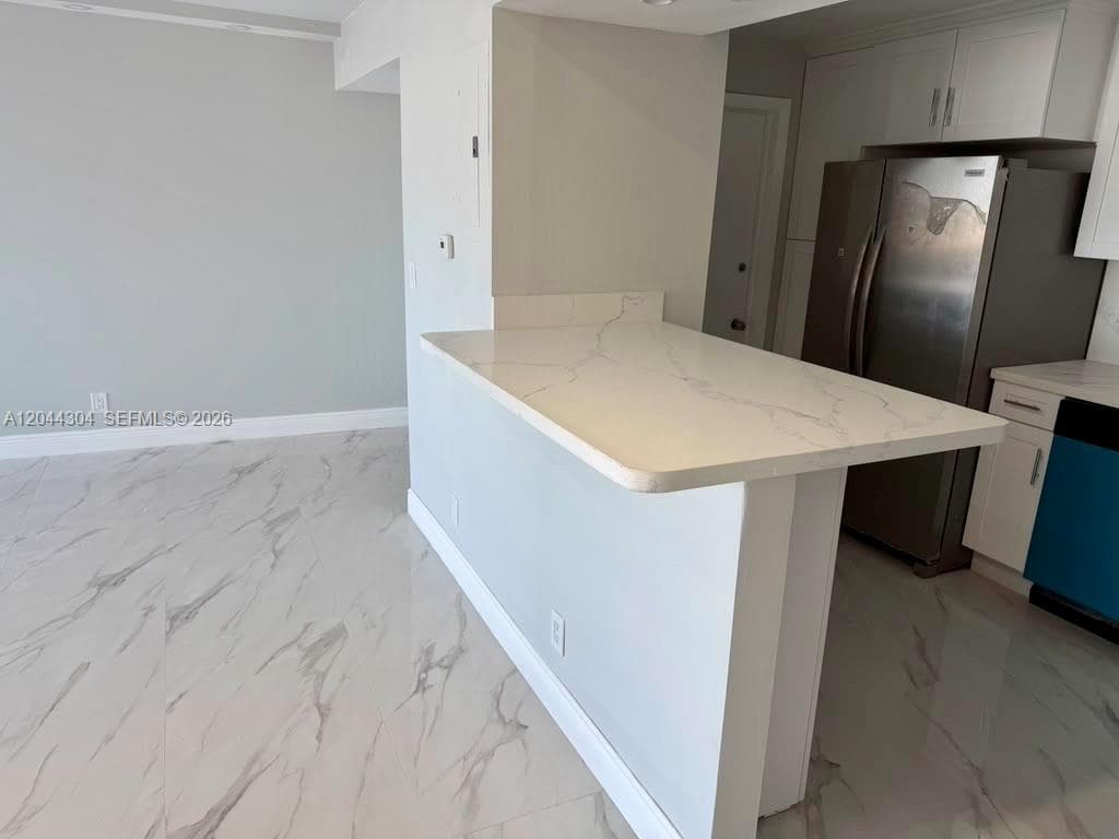 1400 S Ocean Dr 506 photo 13