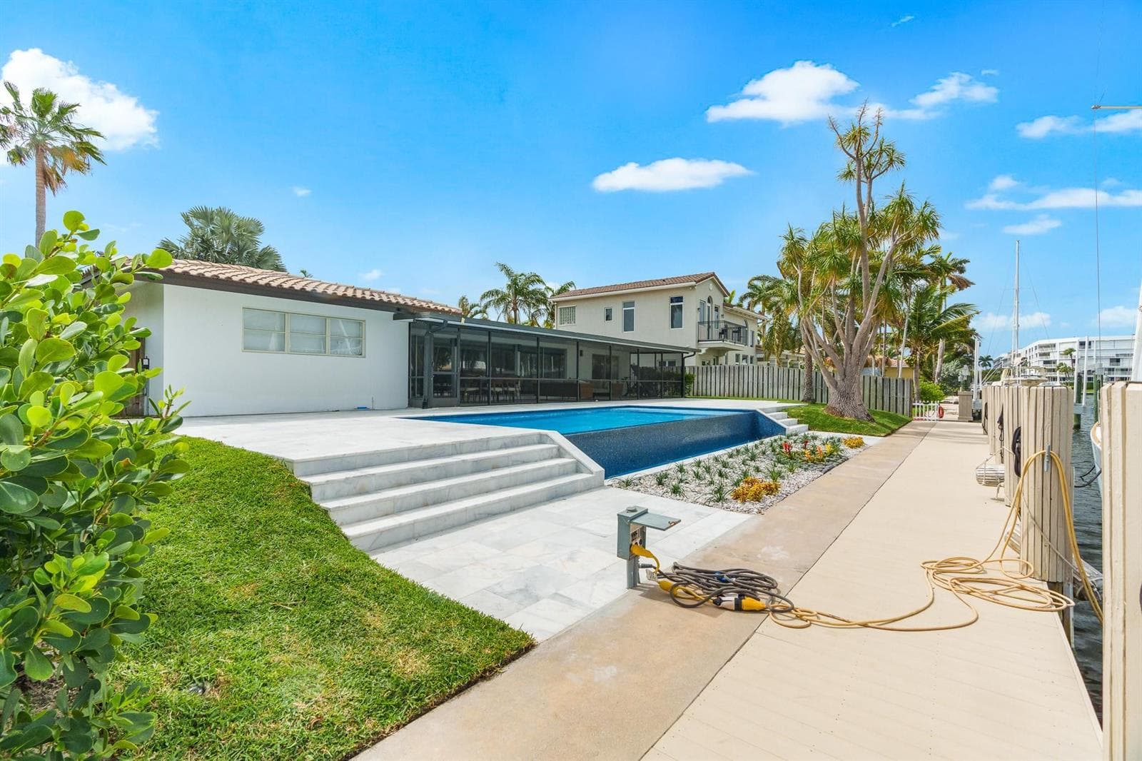 273 Tropic Drive photo 10