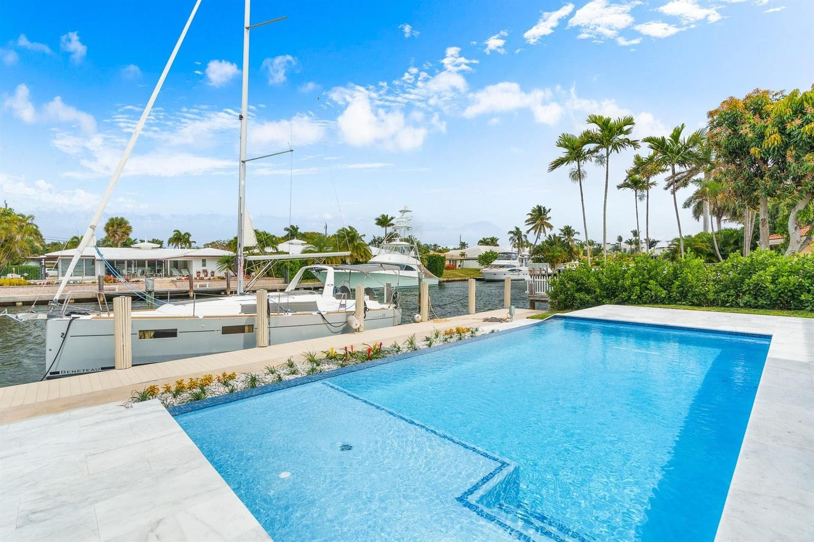 273 Tropic Drive photo 21