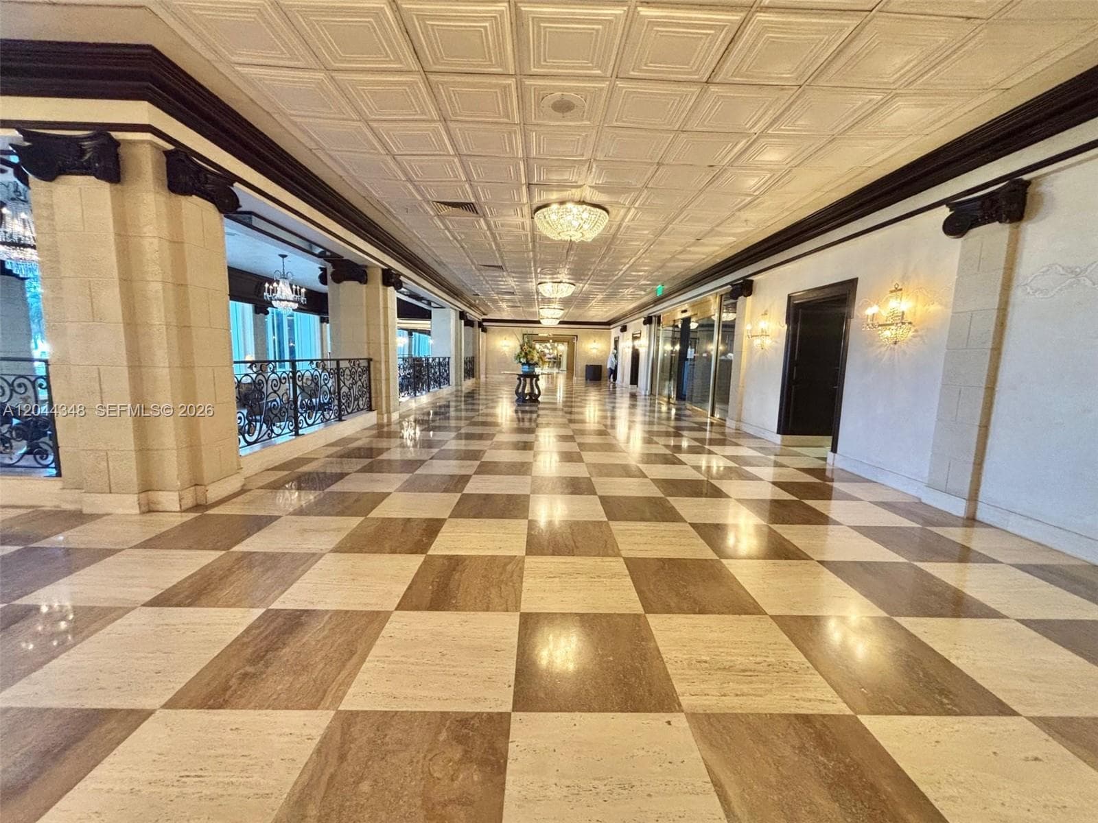 2030 S Ocean Dr 423 photo 23