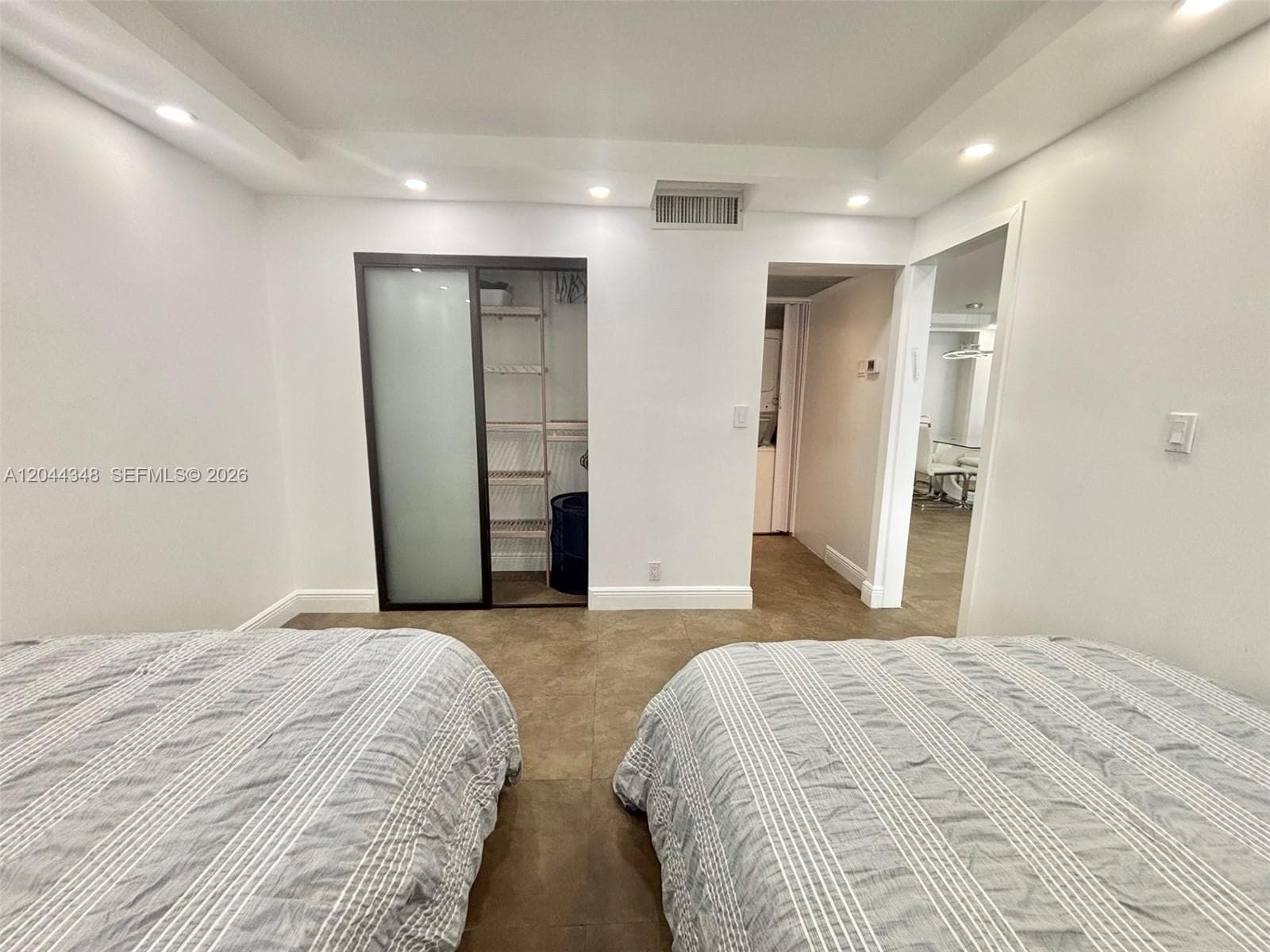 2030 S Ocean Dr 423 photo 15
