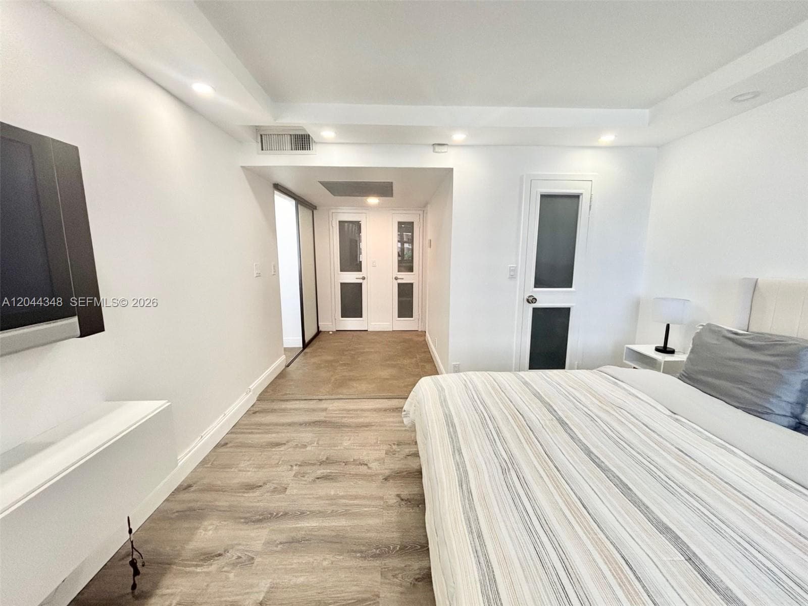 2030 S Ocean Dr 423 photo 11