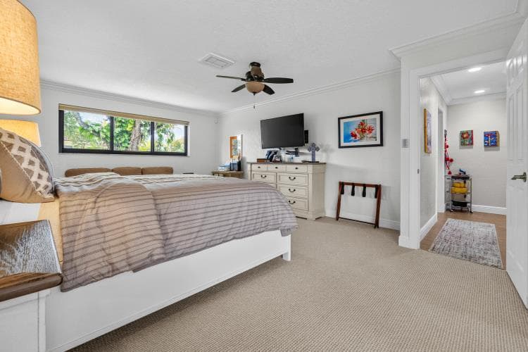 2409 SW 27th Avenue photo 23