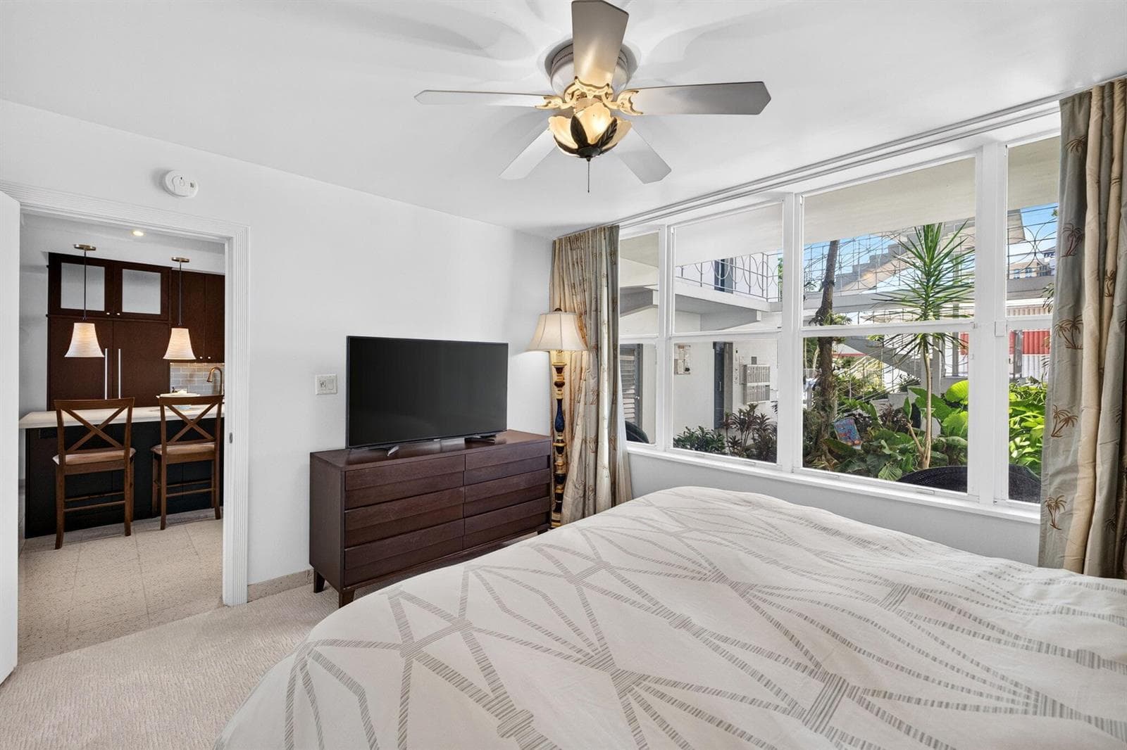 2727 Yacht Club Boulevard 1b photo 23