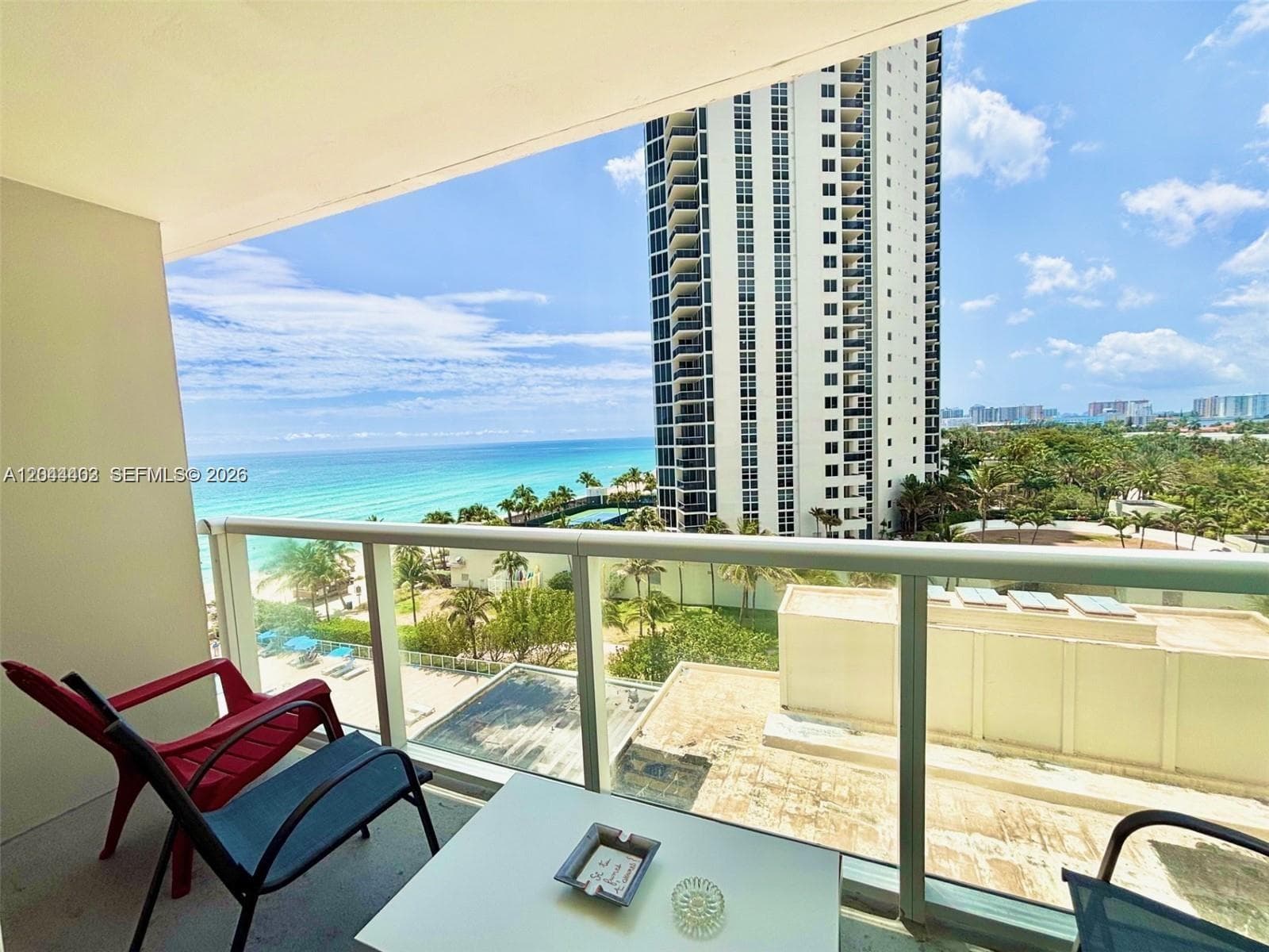 19201 Collins Ave 606 photo 2